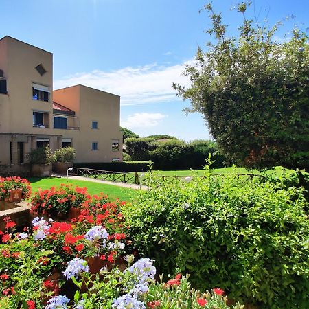 Holiday Homes Marina Apartments Punta Ala Luaran gambar