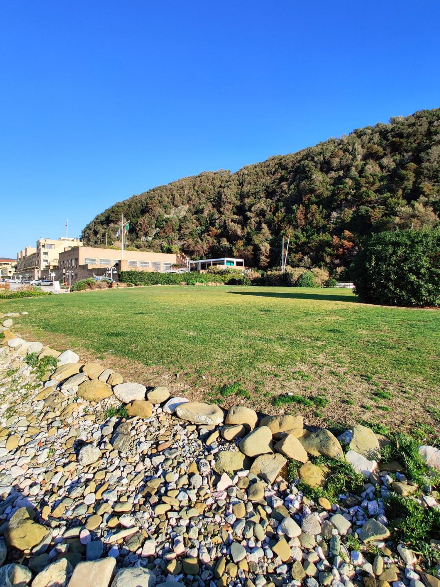 Holiday Homes Marina Apartments Punta Ala Luaran gambar